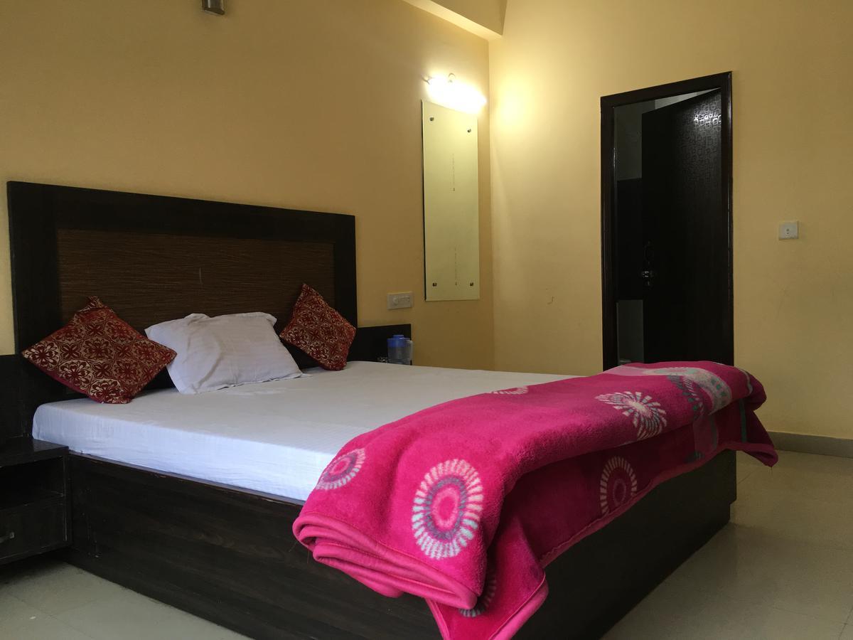 ג'אמו Hotel Jai Mata Di מראה חיצוני תמונה